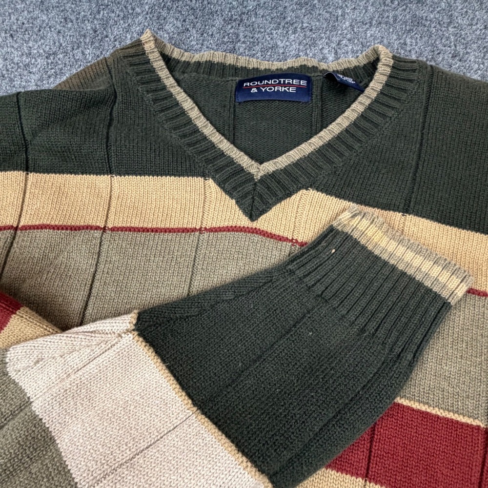 VTG Y2K Roundtree & Yorke Mens Large V-Neck Striped Knit Sweater Green Tan Red